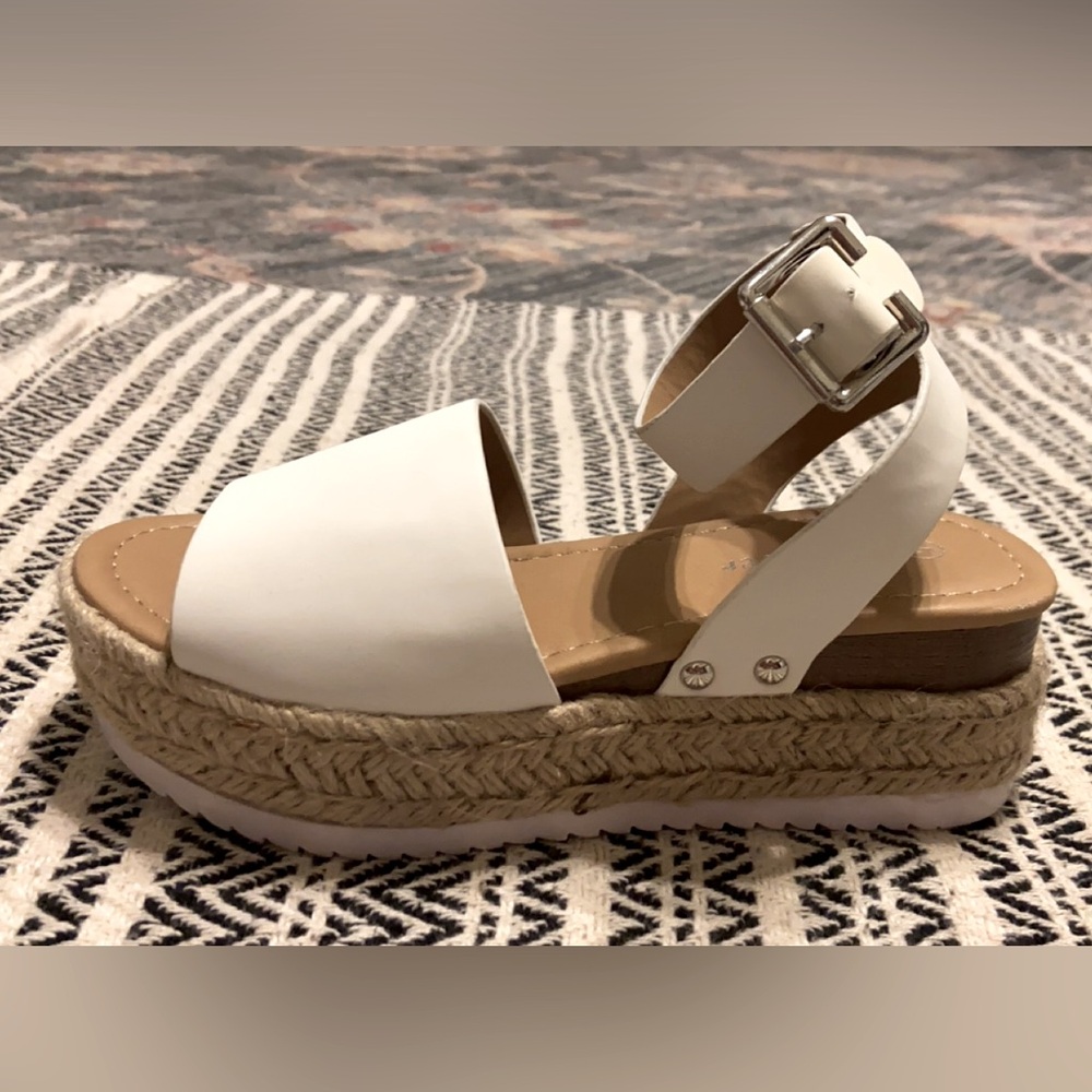 Forever white wedge sandals NEVER WORN SIZE 5